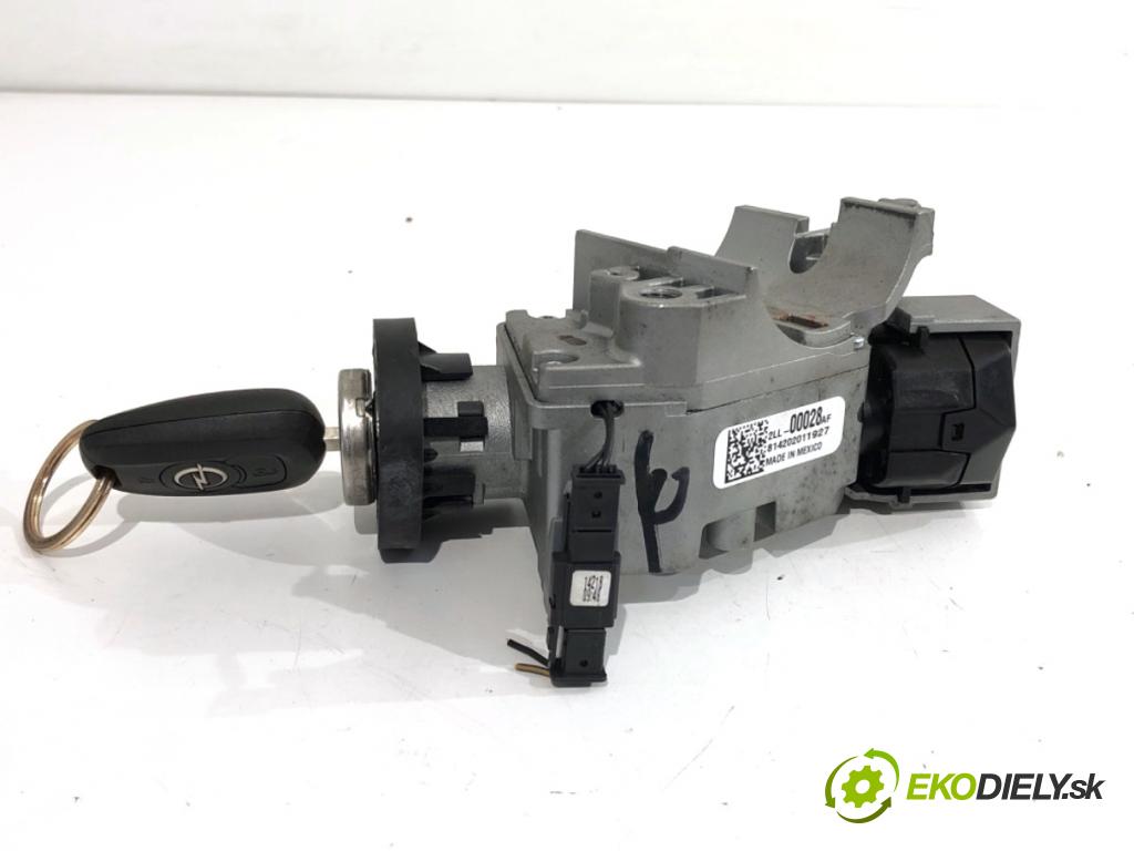 OPEL ASTRA K liftback 2019 110 kW 1.4 Turbo (68) 1399 spinačka 39153202 (Spínacia skrinka)