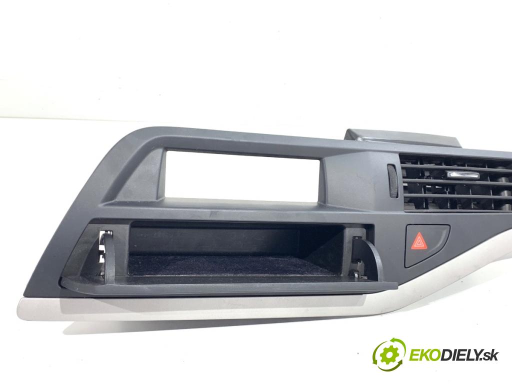 CITROEN C5 III Kombi 2012 120 kW 2.0 HDi 165 1997 lišty kryt 9682359677 (Lišta)