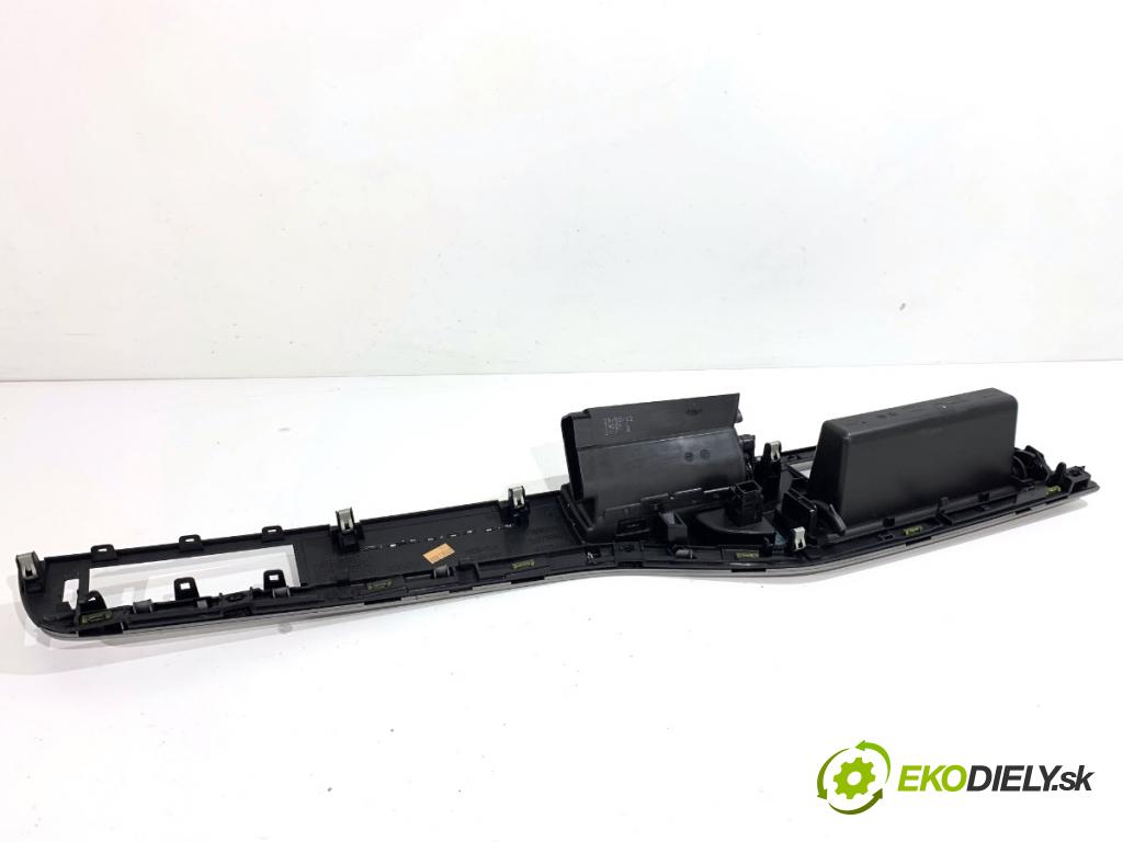 CITROEN C5 III Kombi 2012 120 kW 2.0 HDi 165 1997 lišty kryt 9682359677 (Lišta)