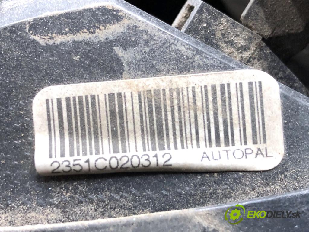 CITROEN C5 III Kombi 2012 120 kW 2.0 HDi 165 1997 Svetlo ľavy zad