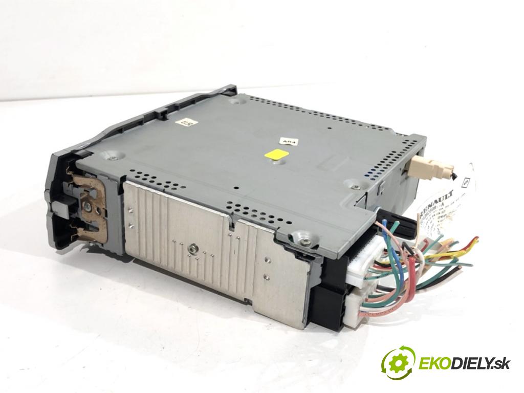 RENAULT SCENIC III nadwozie wielkoprzestrzenne (MPV) 2012 81 kW 1.6 16V (JZ0U, JZ1B) 1598 RADIO 281153266R (Audio zariadenie)