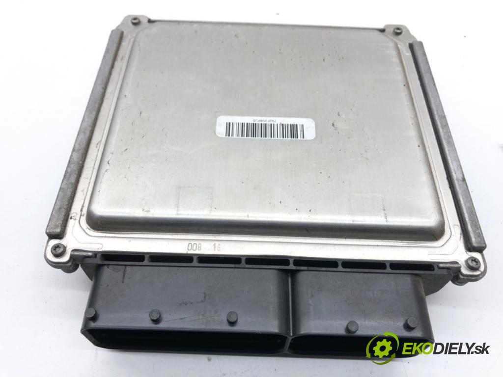 VW GOLF VII Kombi 2016 81 kW 1.6 TDI 1598 riadiaca jednotka Motor 04L907445B (Riadiaca jednotka)