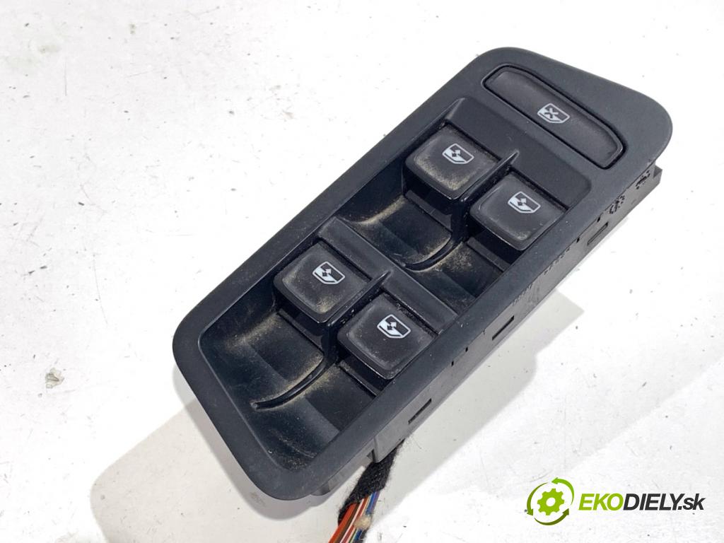 VW GOLF VII Kombi 2016 81 kW 1.6 TDI 1598 Prepínač okien 5G0959857D (Prepínacie páčky pod volantom)