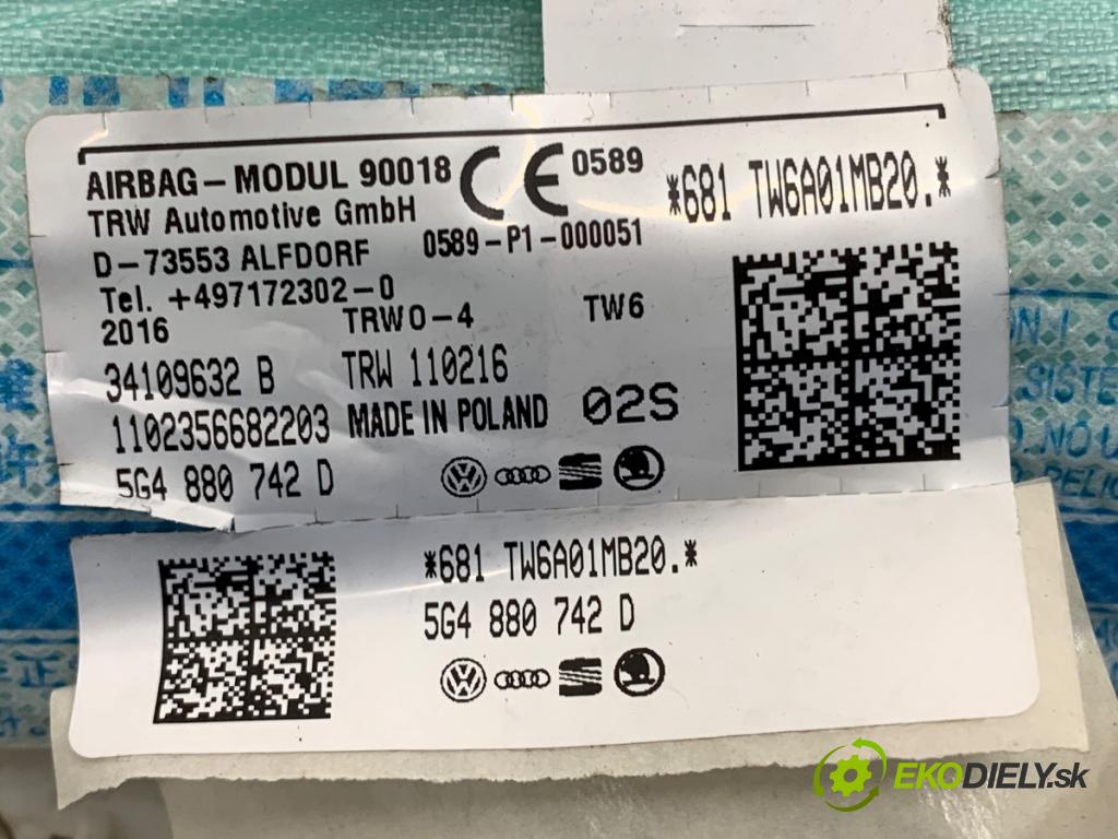 VW GOLF VII Kombi 2016 81 kW 1.6 TDI 1598 Stropný pravy 5G4880742D