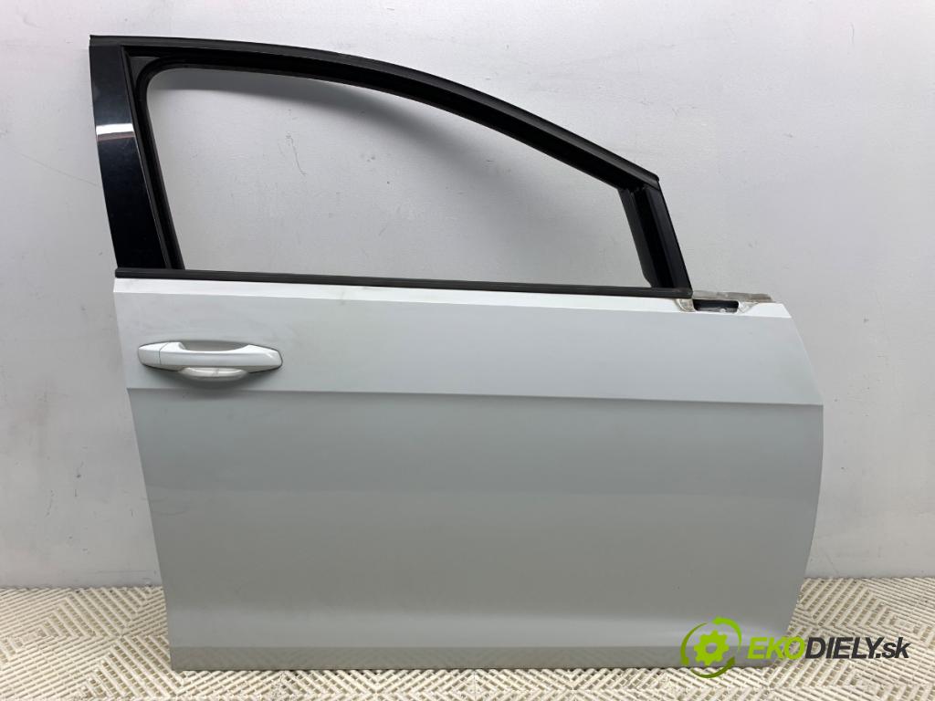 VW GOLF VII Kombi 2016 81 kW 1.6 TDI 1598 Dvere pravy predný LC9A