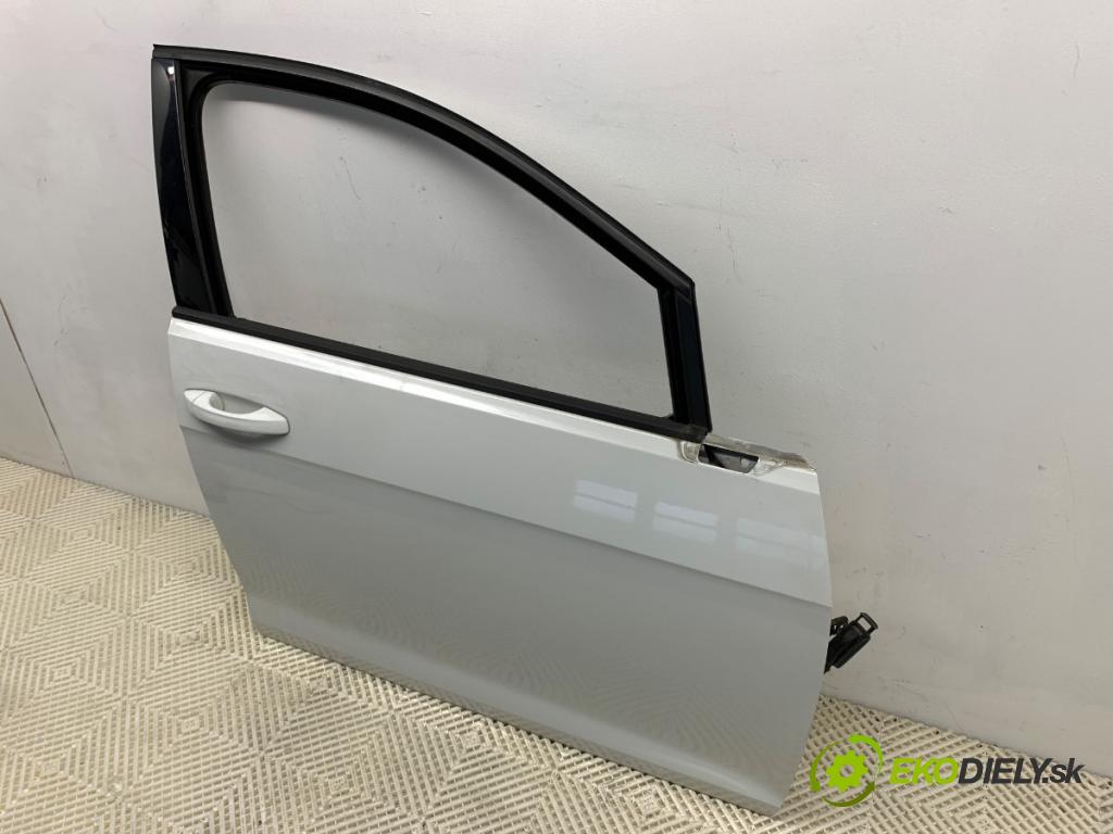 VW GOLF VII Kombi 2016 81 kW 1.6 TDI 1598 Dvere pravy predný LC9A