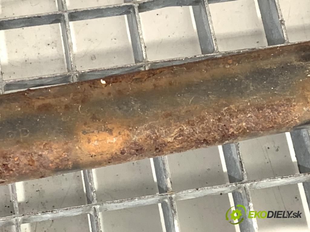 VW GOLF VII Kombi 2016 81 kW 1.6 TDI 1598 výztuha nárazníka přední část  (Přední výztuha)