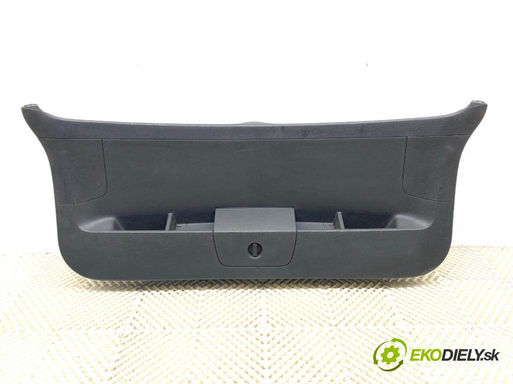 VW GOLF VII Kombi 2016 81 kW 1.6 TDI 1598 tapacír dverí kufra 5G9867605A