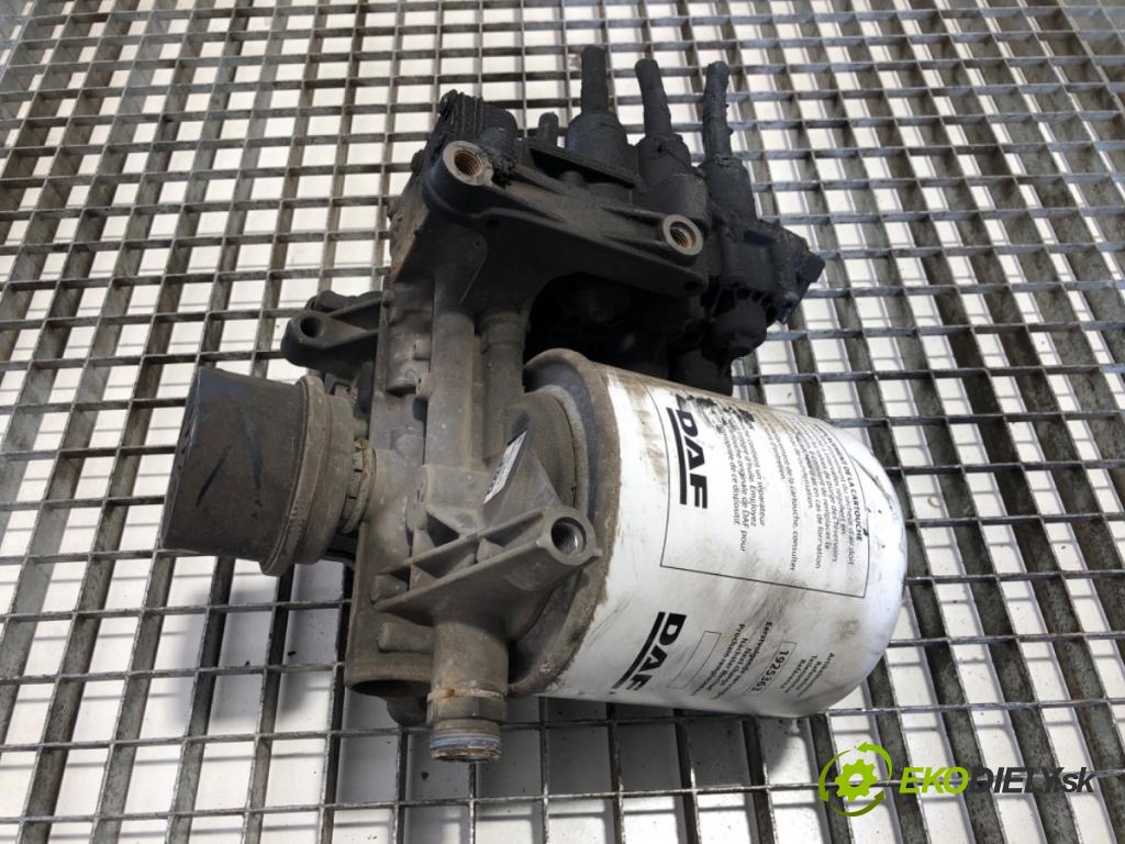 DAF XF Ciągnik siodłowy 2016 340 kW FT 460 340 kW [462 KM] olej napędowy 2012 - 2022 12900 Kondenzátor, susič vzduchu  (Klimatizácia ostatné)