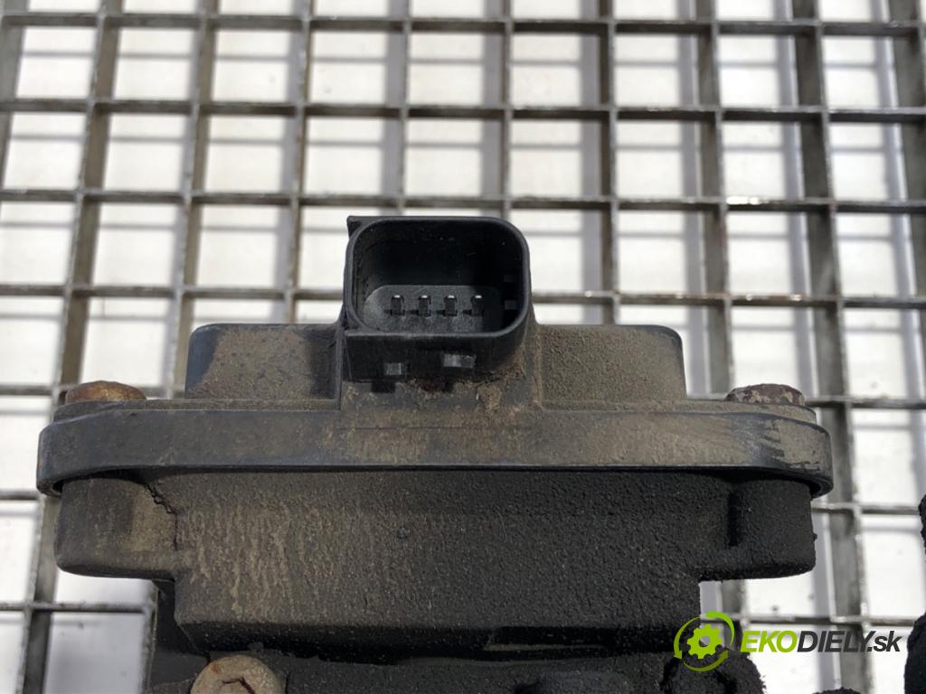 DAF XF Ciągnik siodłowy 2016 340 kW FT 460 340 kW [462 KM] olej napędowy 2012 - 2022 12900 Kondenzátor, susič vzduchu  (Klimatizácia ostatné)