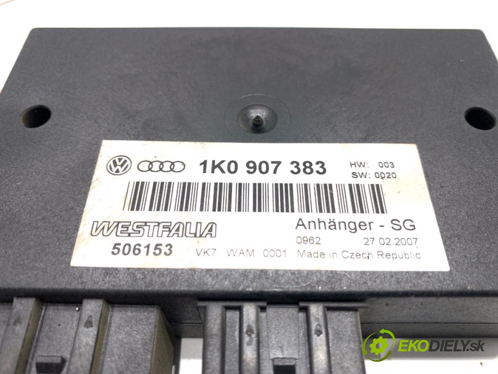 VW GOLF V liftback 2007 77 kW 1.9 TDI 1896 Modul ťažného oka 1K0907383 (Riadiaca jednotka ostatné)
