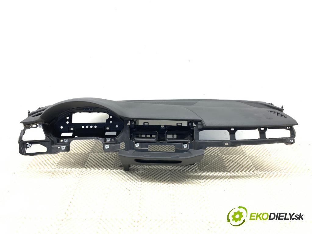 AUDI A5 F5 coupe 2017 140 kW 2.0 TDI 1968 palubní doska 8W1857001H (Palubní deska)