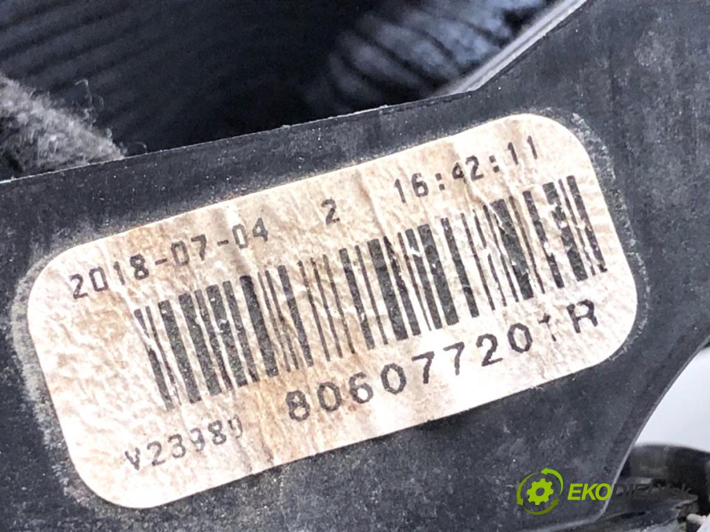 RENAULT CAPTUR I liftback 2018 87 kW 1.2 TCe 120 1197 Kľučka vonkajšia ľavy predný 806077201R