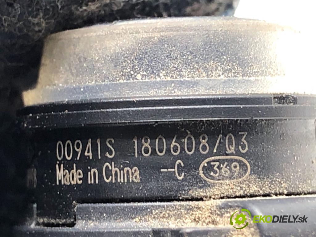 RENAULT CAPTUR I liftback 2018 87 kW 1.2 TCe 120 1197 Snímač PDC 253A44101R
