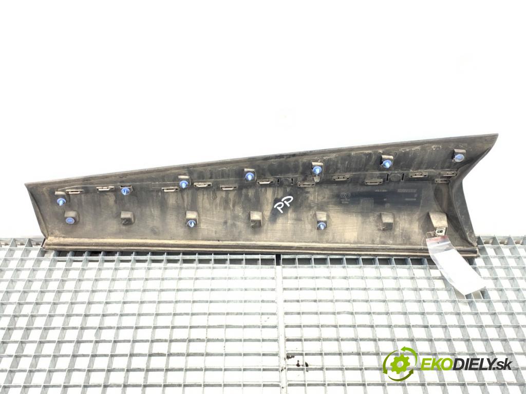 RENAULT CAPTUR I liftback 2018 87 kW 1.2 TCe 120 1197 Lišta Dvere pravy predný 801867830R