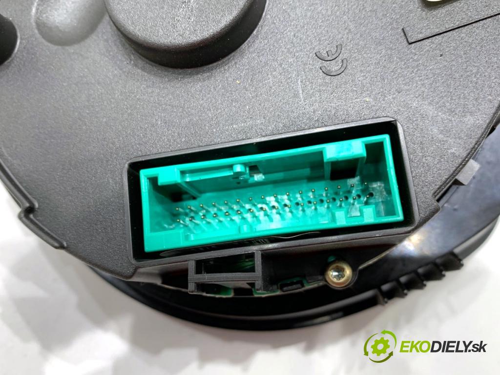 VW GOLF IV Kombi 2004 74 kW 1.9 TDI 1896 Prístrojovka 1J0920806G (Prístrojová doska)