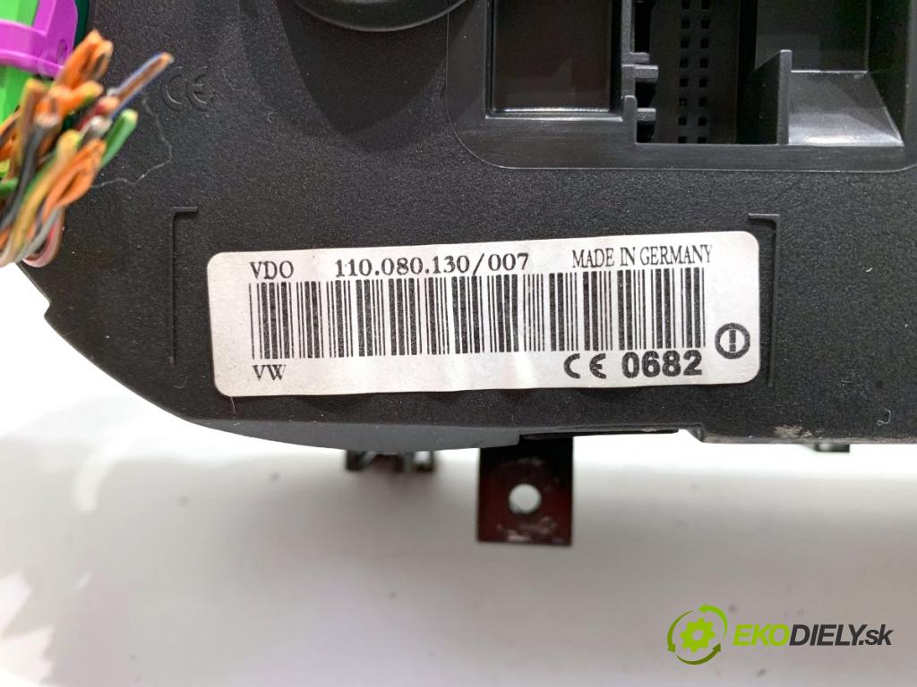 VW GOLF IV Kombi 2004 74 kW 1.9 TDI 1896 Prístrojovka 1J0920806G (Prístrojová doska)