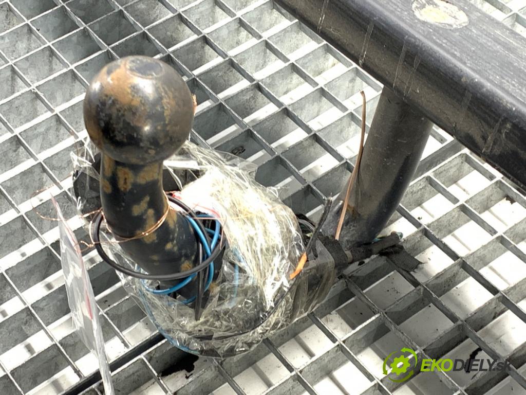 VW GOLF IV Kombi 2004 74 kW 1.9 TDI 1896 Hák tažné zařízení  (Tažné zařízení)