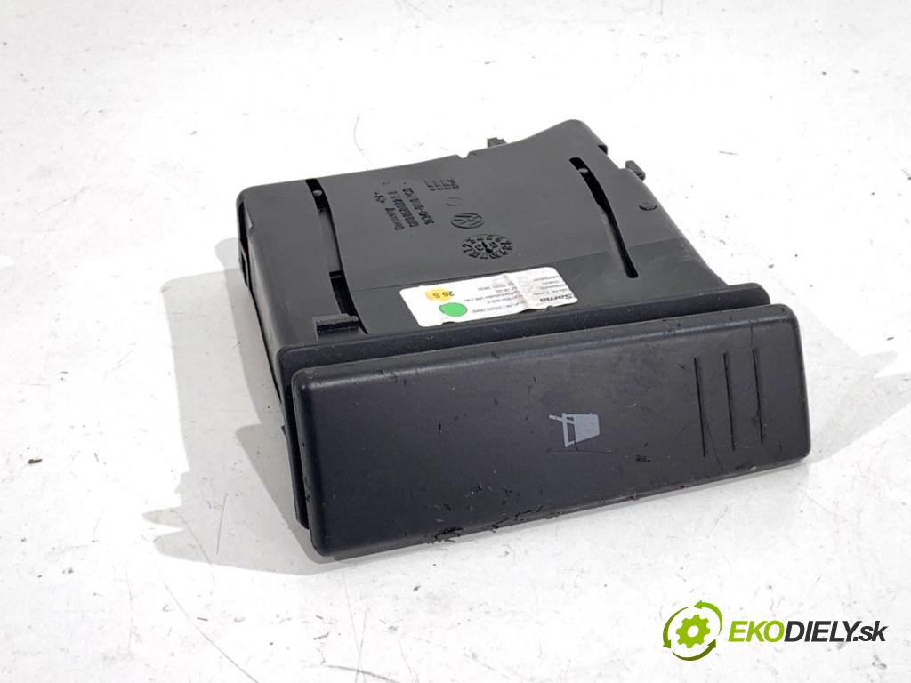 VW POLO IV 9N liftback 2003 47 kW 1.2 12V 1198 Držiak na nápoje 6Q0858602E (Držiak (úchyt) na nápoje)