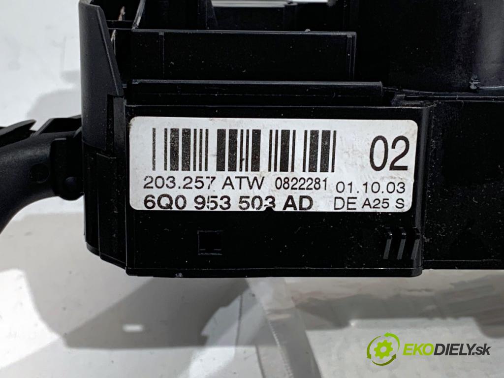 VW POLO IV 9N liftback 2003 47 kW 1.2 12V 1198 Prepínač kombinovaný 6Q0953503AD (Prepínacie páčky pod volantom)