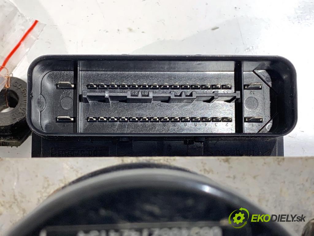 VW POLO IV 9N liftback 2003 47 kW 1.2 12V 1198 Pumpa ABS 6Q0614117H (Pumpa ABS)