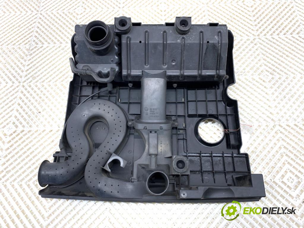 VW POLO IV 9N liftback 2003 47 kW 1.2 12V 1198 Kryt Motor 03E129607 (Kryt motora)