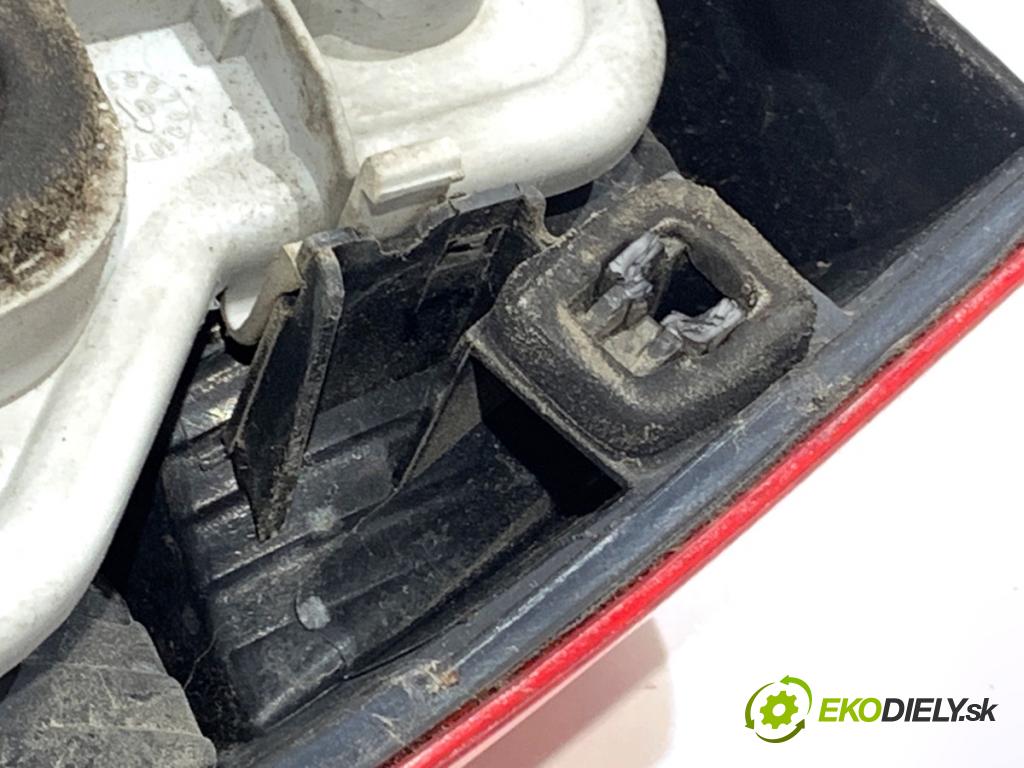 VW POLO IV 9N liftback 2003 47 kW 1.2 12V 1198 Svetlo ľavy zad 6Q6945095G