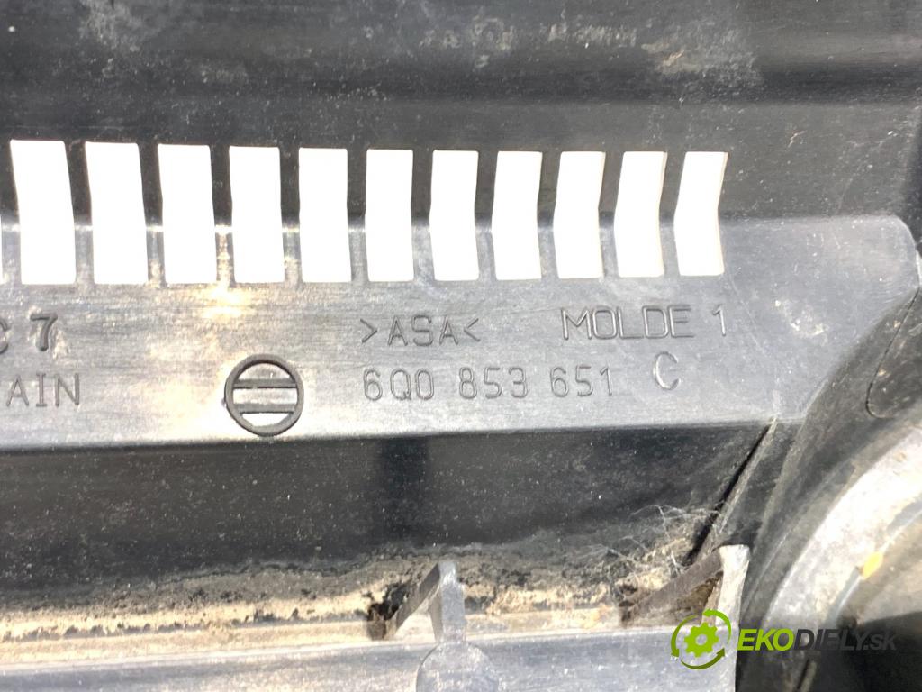 VW POLO IV 9N liftback 2003 47 kW 1.2 12V 1198 Mriežka maska 6Q0853651C (Mriežka predná (maska chladiča))
