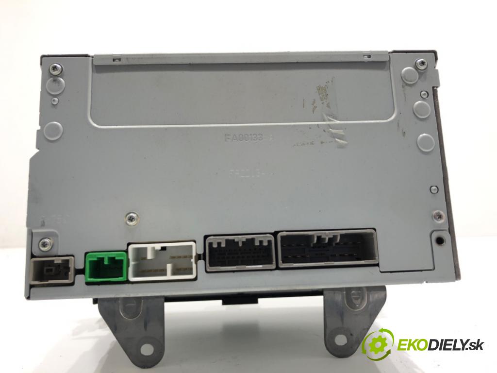 HONDA CR-V III SUV 2011 110 kW 2.2 i-DTEC 4WD (RE6) 2199 RADIO 39100-SWA-G212-M1 (Audio zariadenie)