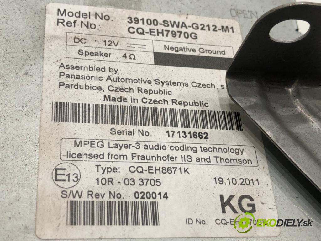 HONDA CR-V III SUV 2011 110 kW 2.2 i-DTEC 4WD (RE6) 2199 RADIO 39100-SWA-G212-M1 (Audio zariadenie)