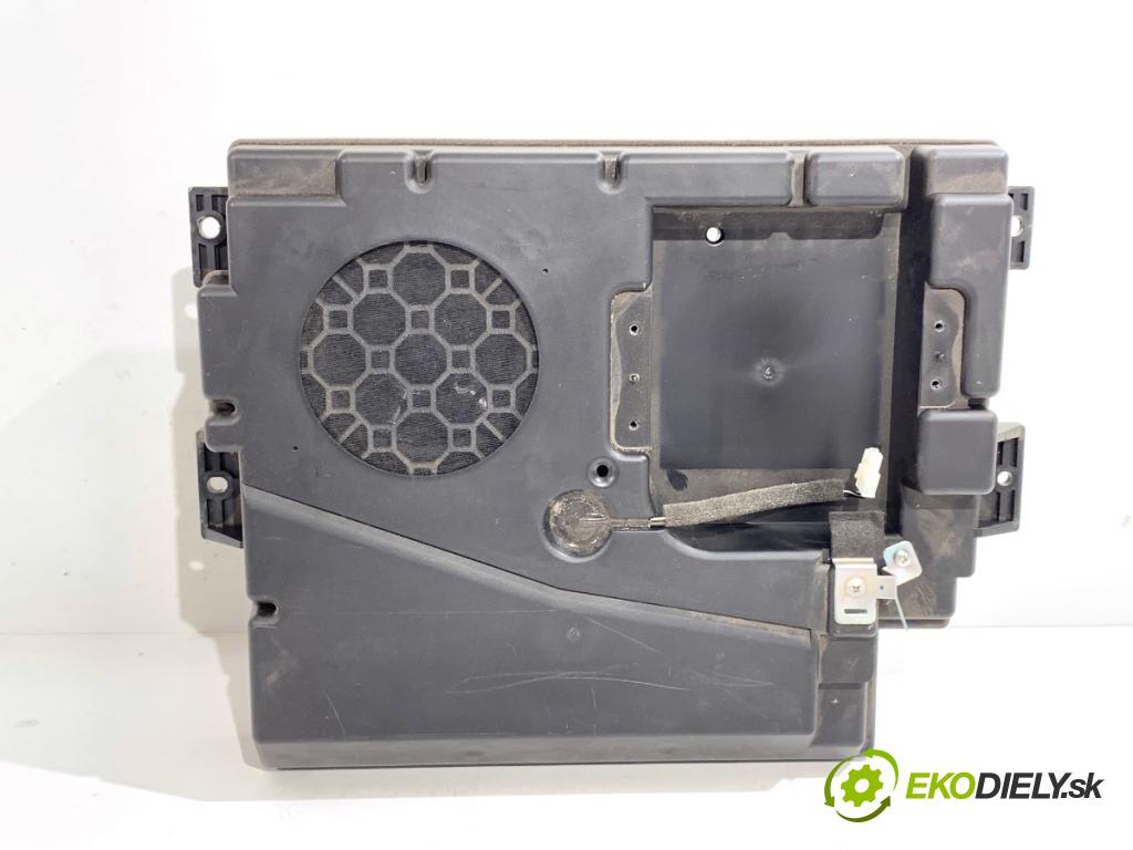 HONDA CR-V III SUV 2011 110 kW 2.2 i-DTEC 4WD (RE6) 2199 subwoofer TLM1809 (Audio zariadenie)