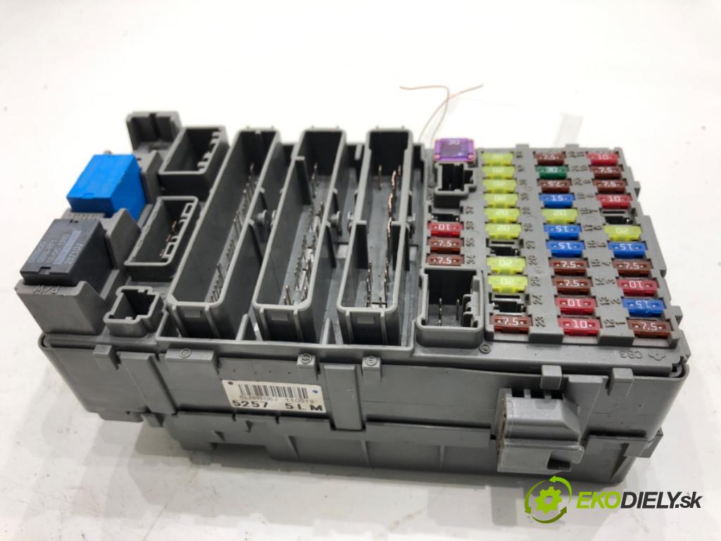 HONDA CR-V III SUV 2011 110 kW 2.2 i-DTEC 4WD (RE6) 2199 Modul BSI SWA-G432 (Poistková skrinka)