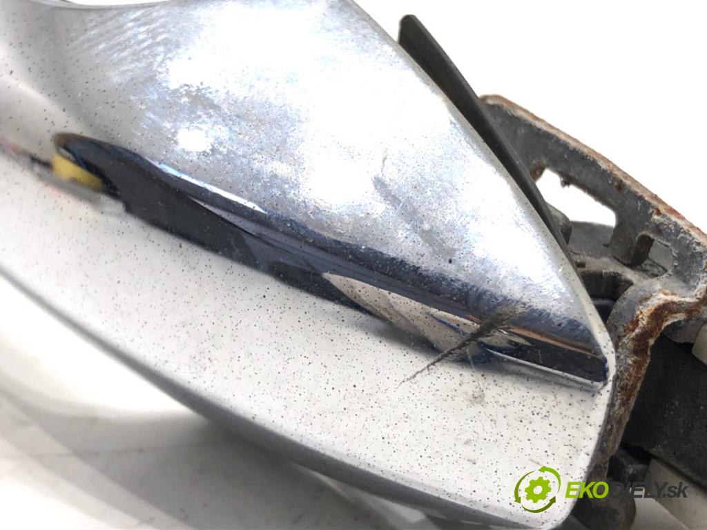 HONDA CR-V III SUV 2011 110 kW 2.2 i-DTEC 4WD (RE6) 2199 Kľučka vonkajšia ľavy predný