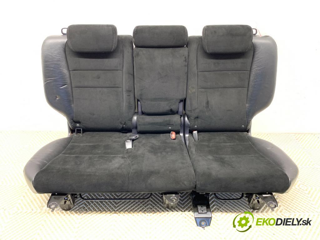 HONDA CR-V III SUV 2011 110 kW 2.2 i-DTEC 4WD (RE6) 2199 Sedadlo druhý rad 