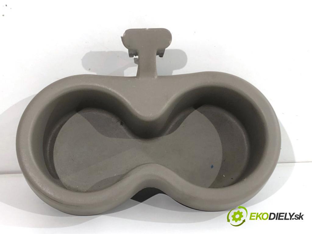 RENAULT SCÉNIC II nadwozie wielkoprzestrzenne (MPV) 2003 88 kW 1.9 dCi (JM0G, JM12, JM1G, JM2C) 1870 držák na nápoje R8103096 (Držák nápojů)