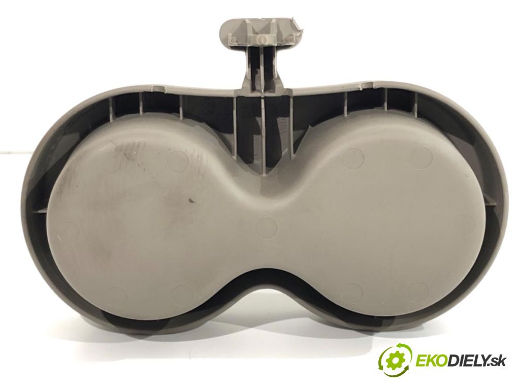 RENAULT SCÉNIC II nadwozie wielkoprzestrzenne (MPV) 2003 88 kW 1.9 dCi (JM0G, JM12, JM1G, JM2C) 1870 držák na nápoje R8103096 (Držák nápojů)