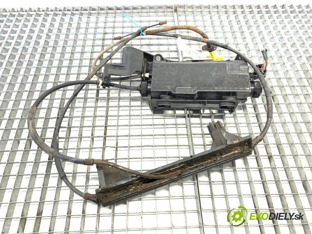 RENAULT SCÉNIC II nadwozie wielkoprzestrzenne (MPV) 2003 88 kW 1.9 dCi (JM0G, JM12, JM1G, JM2C) 1870 BRZDA: ručný elektrický 360105231R (Ručná brzda)