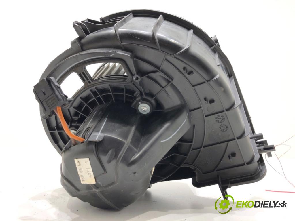 BMW E71 SUV 2013 180 kW xDrive 30 d 2993 ventilátor kúrenia 990877L