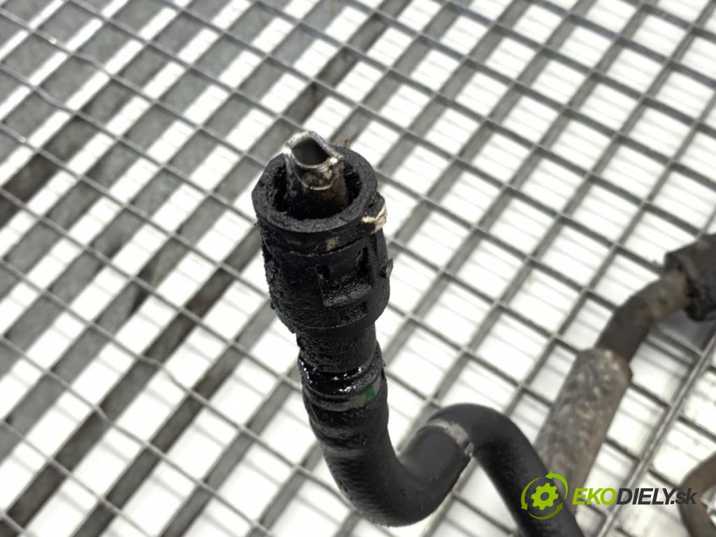 BMW E71 SUV 2013 180 kW xDrive 30 d 2993 hadica servočerpadlo  (Rúrka servočerpadla)