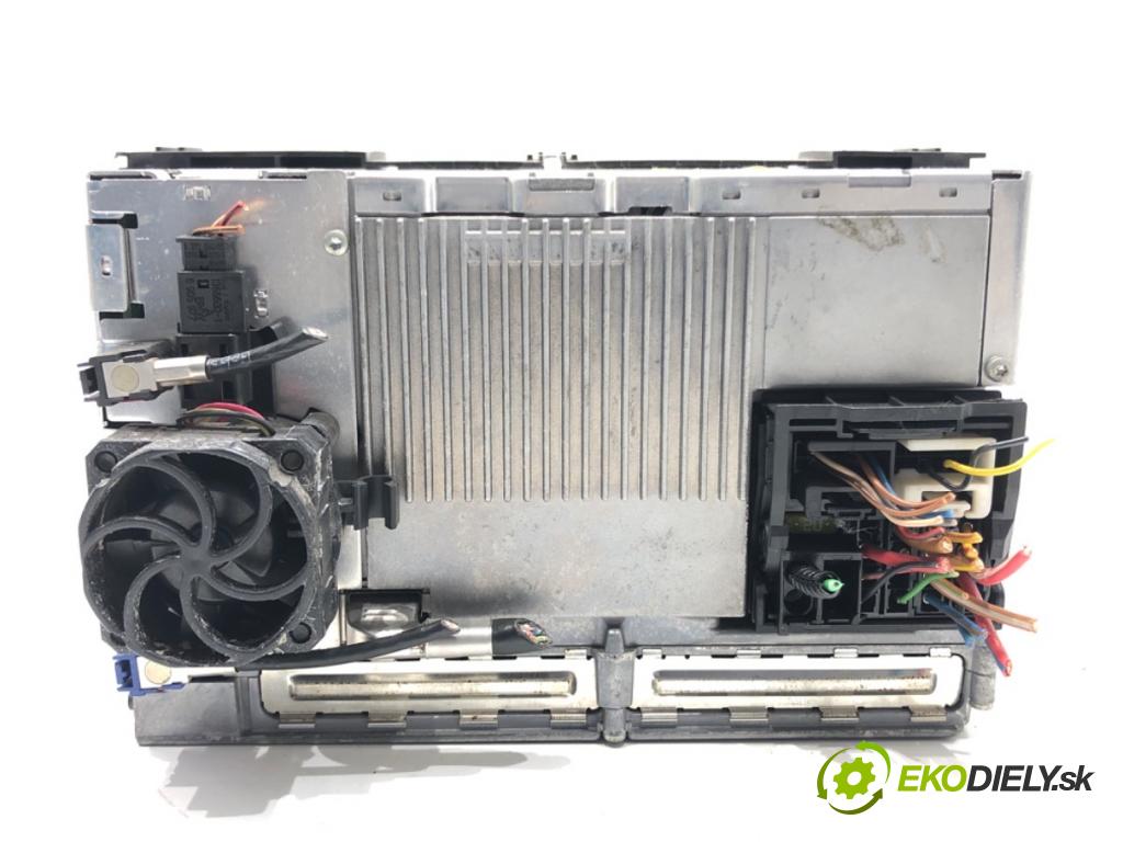 BMW E71 SUV 2013 180 kW xDrive 30 d 2993 RADIO 9185542 (Audio zariadenie)