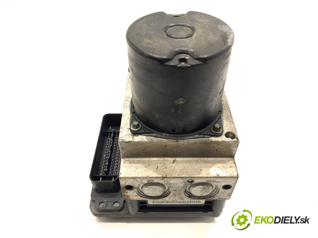 BMW E71 SUV 2013 180 kW xDrive 30 d 2993 Pumpa ABS 6785074 (Pumpa ABS)