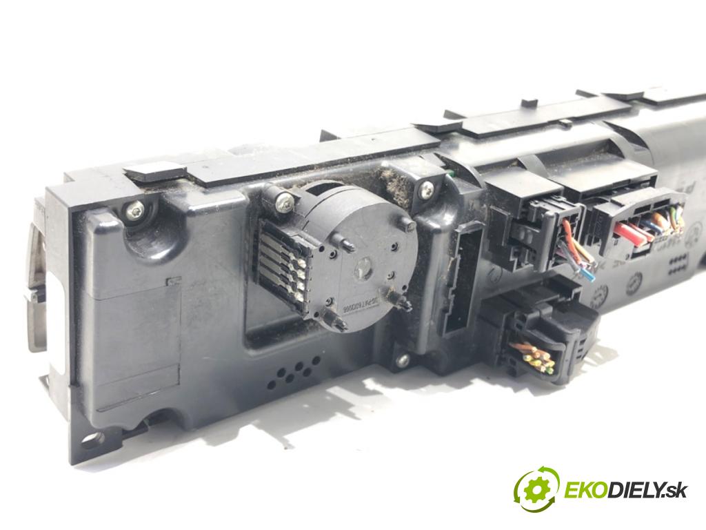 BMW E71 SUV 2013 180 kW xDrive 30 d 2993 Panel ovládania kúrenia 9234335 (Prepínacie páčky pod volantom)