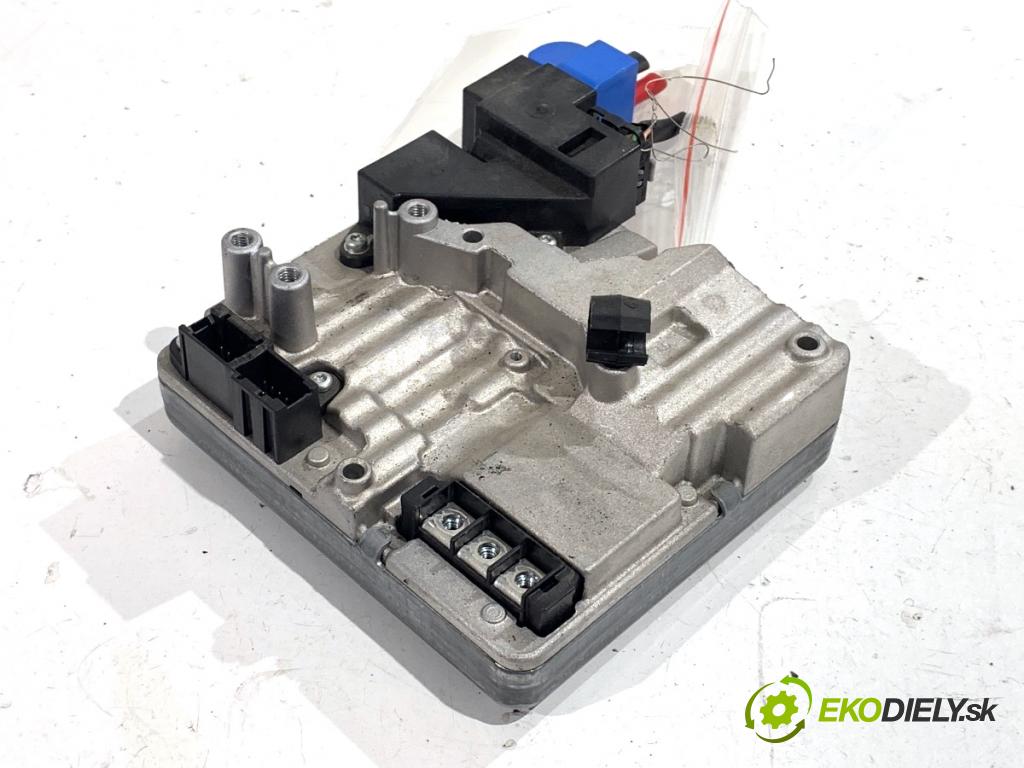 FIAT TIPO Kombi 2018 70 kW 1.4 (356WXA1B) 1368 Modul servočerpadlo 00521196870 (Riadiaca jednotka ostatné)