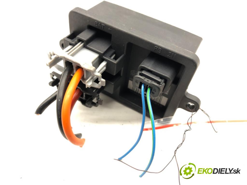 FIAT TIPO Kombi 2018 70 kW 1.4 (356WXA1B) 1368 odpor rezistor topení vzduchu A43002000 (Odpor topení)