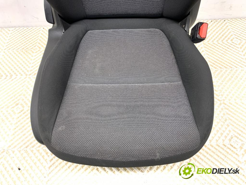 FIAT TIPO Kombi 2018 70 kW 1.4 (356WXA1B) 1368 Sedadlo pravy predný