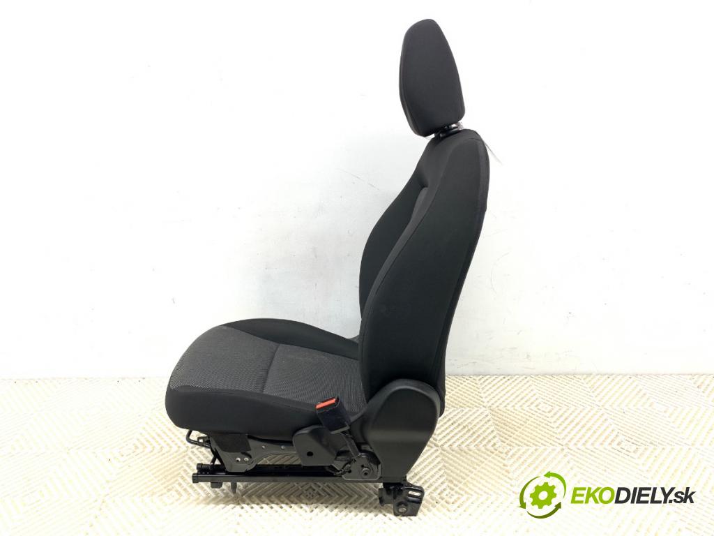 FIAT TIPO Kombi 2018 70 kW 1.4 (356WXA1B) 1368 Sedadlo pravy predný