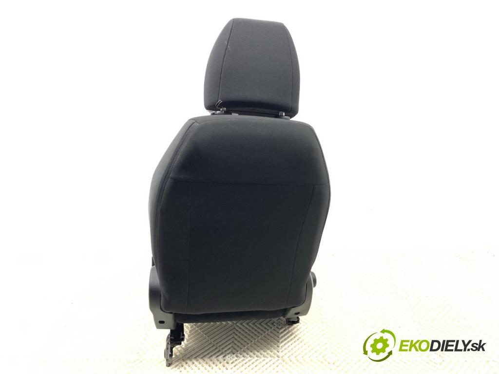 FIAT TIPO Kombi 2018 70 kW 1.4 (356WXA1B) 1368 Sedadlo pravy predný