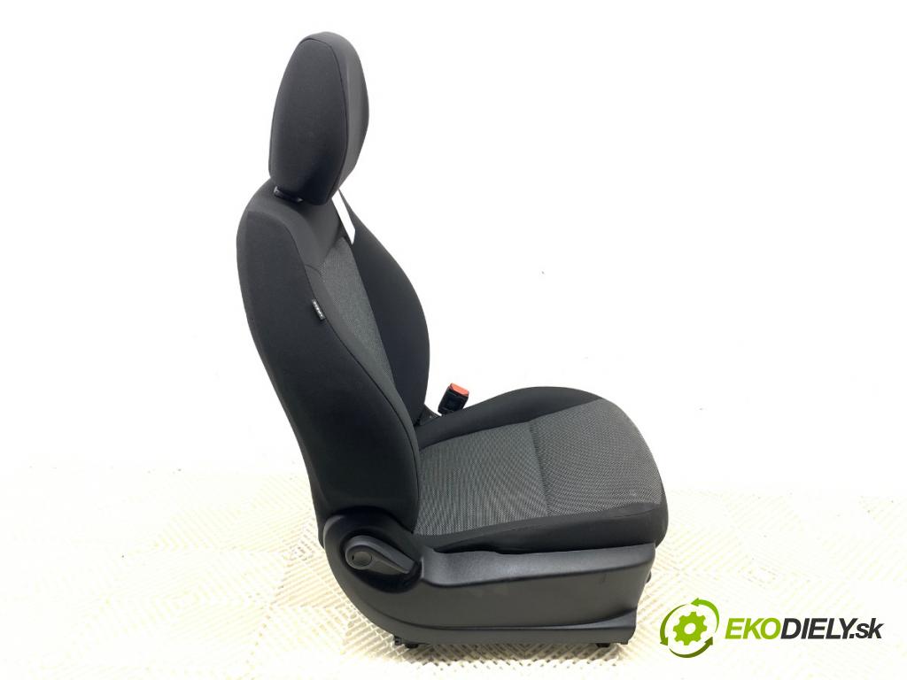 FIAT TIPO Kombi 2018 70 kW 1.4 (356WXA1B) 1368 Sedadlo pravy predný