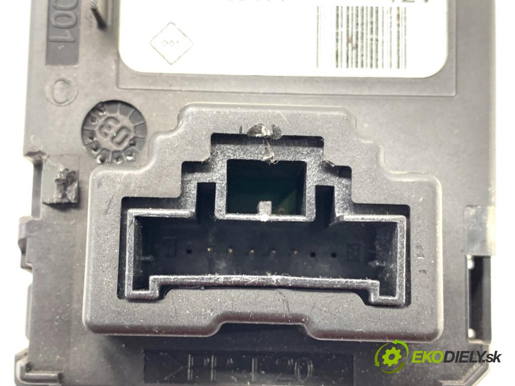 RENAULT SCÉNIC II nadwozie wielkoprzestrzenne (MPV) 2003 83 kW 1.6 (JM0C, JM0J, JM1B) 1598 spinačka čítač KART 8200125077 (Spínacia skrinka)