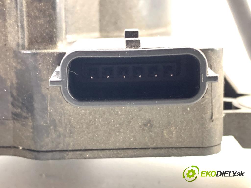 RENAULT SCÉNIC II nadwozie wielkoprzestrzenne (MPV) 2003 83 kW 1.6 (JM0C, JM0J, JM1B) 1598 Potenciometer plynu 8200159645 (Potenciometer plynového pedálu)